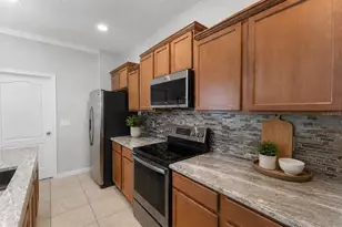 9143 Savannah Ainsley Ln, Orlando, FL 32832 - Photo 4
