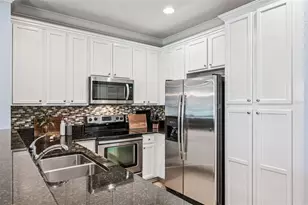 8061 Prestbury Dr, Orlando, FL 32832 - Photo 10