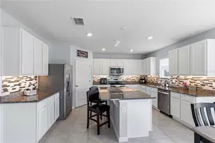 2771 Sunnyvale St, Saint Cloud, FL 34771 - Photo 4