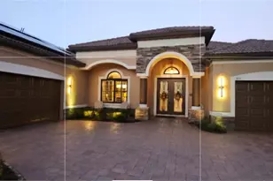 957 145th St Cir NE, Bradenton, FL 34212 - Photo 2