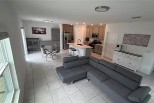 637 Bell Prairie Cir, Lake Wales, FL 33859 - Photo 2