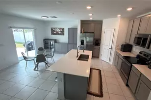 637 Bell Prairie Cir, Lake Wales, FL 33859 - Photo 8