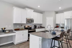 5573 Fiona Ln, Saint Cloud, FL 34771 - Photo 2