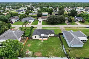 2629 Corrigan Dr, Deltona, FL 32738 - Photo 2