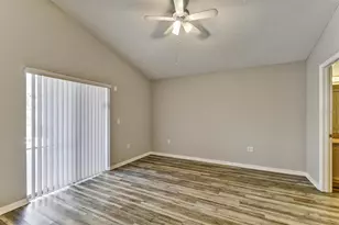 2802 Playing Otter Ct, Kissimmee, FL 34747 - Photo 16