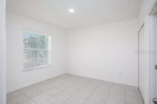 8099 SW 9th Ln, Gainesville, FL 32608 - Photo 16