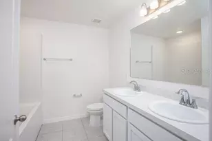 8099 SW 9th Ln, Gainesville, FL 32608 - Photo 24
