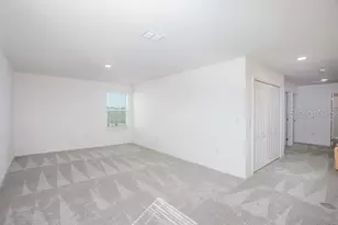 8099 SW 9th Ln, Gainesville, FL 32608 - Photo 18