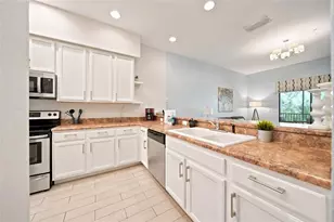 3050 Pirates Retreat Ct, Kissimmee, FL 34747 - Photo 12
