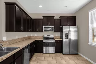 2144 Betsy Ross Ln, Saint Cloud, FL 34769 - Photo 8