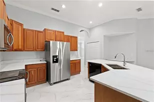 10212 Hart Branch Cir, Orlando, FL 32832 - Photo 16