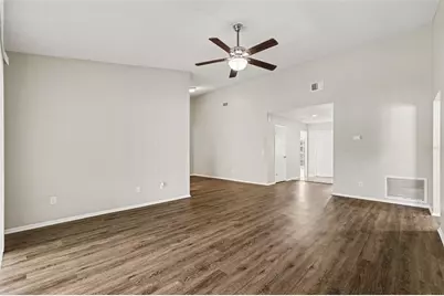 8304 Natchez Street, Tampa, FL 33637 - Photo 2