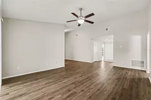 8304 Natchez St, Tampa, FL 33637 - Photo 2