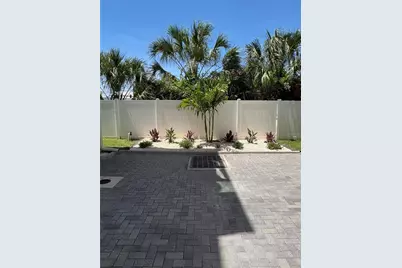 343 8th Street N, Saint Petersburg, FL 33701 - Photo 28