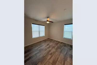 343 8th Street N, Saint Petersburg, FL 33701 - Photo 4