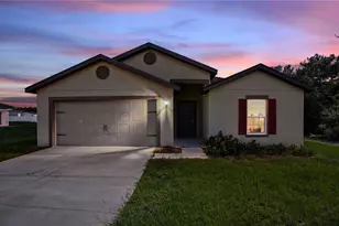 127 Tulip Ln, Kissimmee, FL 34759 - Photo 2
