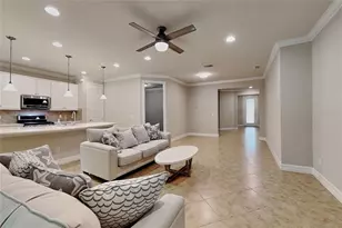10713 BERRY Crk Rd, Orlando, FL 32836 - Photo 4