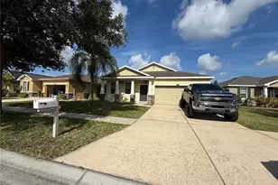 1751 Bonita Bluff Ct, Ruskin, FL 33570 - Photo 2