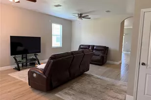 1751 Bonita Bluff Ct, Ruskin, FL 33570 - Photo 8
