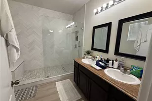 1751 Bonita Bluff Ct, Ruskin, FL 33570 - Photo 20
