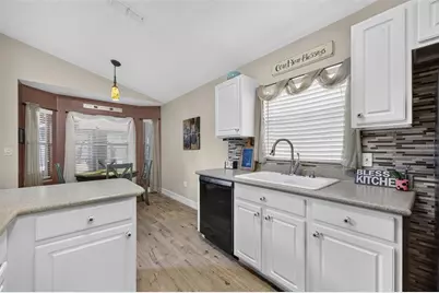 160 Easton Circle, Oviedo, FL 32765 - Photo 12