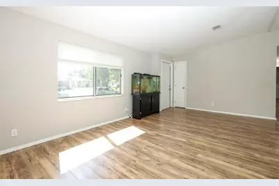 2416 Tamarind Drive, Edgewater, FL 32141 - Photo 8