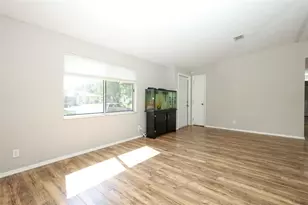 2416 Tamarind Dr, Edgewater, FL 32141 - Photo 8