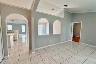 220 Canterbury Ct, Kissimmee, FL 34758 - Photo 4
