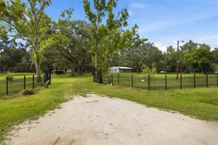 18127 Cedarhurst Rd, Orlando, FL 32820 - Photo 2
