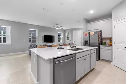 3919 Knotty Pine Street, Saint Cloud, FL 34772 - Photo 8