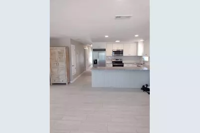 830 E 18th Avenue, New Smyrna Beach, FL 32169 - Photo 4