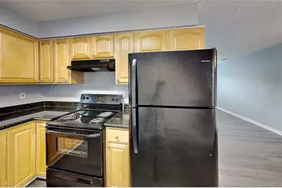 [Address not provided], Tampa, FL 33607 - Photo 4