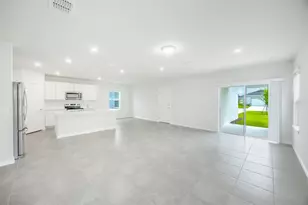 6107 Wooded Brush Aly, Saint Cloud, FL 34771 - Photo 8