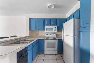 14013 Fairway Island Dr, Orlando, FL 32837 - Photo 6