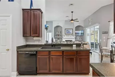 529 Johns Landing Way, Oakland, FL 34787 - Photo 22