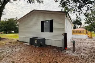 6734 Ravenwood St, Zephyrhills, FL 33544 - Photo 6