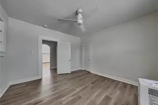 2904 W Chestnut St, Tampa, FL 33607 - Photo 10