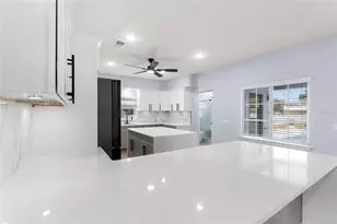 11958 Murray Ave, Largo, FL 33778 - Photo 6