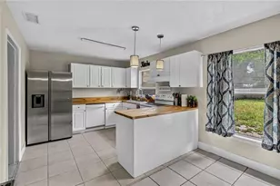 1408 Roger Babson Rd, Orlando, FL 32808 - Photo 6