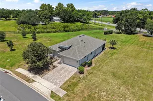 8113 Bridgeport Bay Cir, Mount Dora, FL 32757 - Photo 2