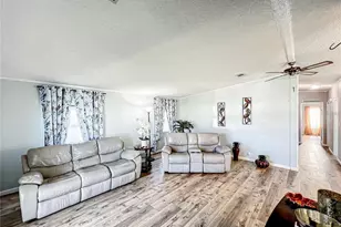 1785 Quail Hill Dr, Lakeland, FL 33810 - Photo 4