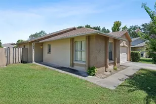 2163 Dill Dr, Orlando, FL 32837 - Photo 2