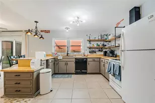 447 Hunter Cir, Kissimmee, FL 34758 - Photo 20