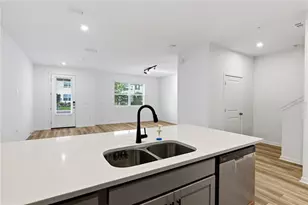 9844 Walkway Dr, Orlando, FL 32832 - Photo 8