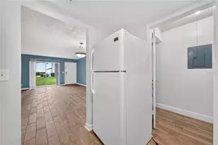 4203 S Semoran Blvd, Orlando, FL 32822 - Photo 10