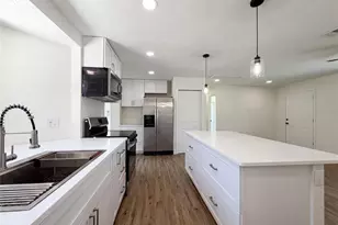 561 Yale Rd, Venice, FL 34293 - Photo 4