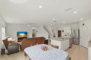 33428 Country House Dr, Sorrento, FL 32776 - Photo 6