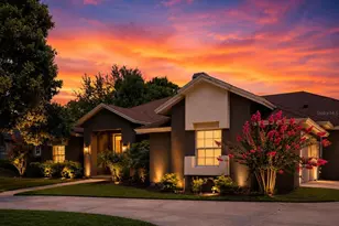 2260 Langley Cir, Orlando, FL 32835 - Photo 2