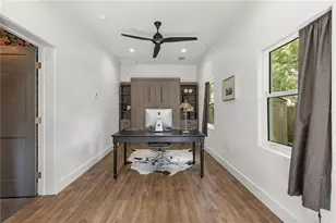 209 E Amelia St, Orlando, FL 32801 - Photo 52