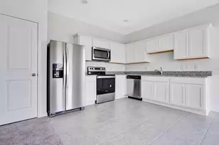 509 Madison Dr, Davenport, FL 33837 - Photo 6